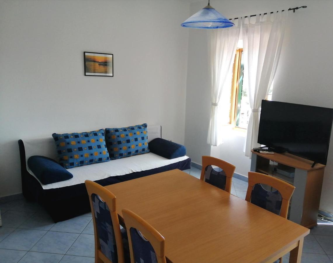 Apartments Dalmatian Stone House 투라니 외부 사진