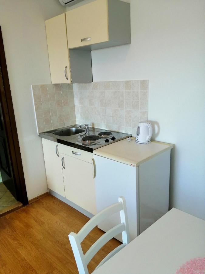 Apartments Dalmatian Stone House 투라니 외부 사진