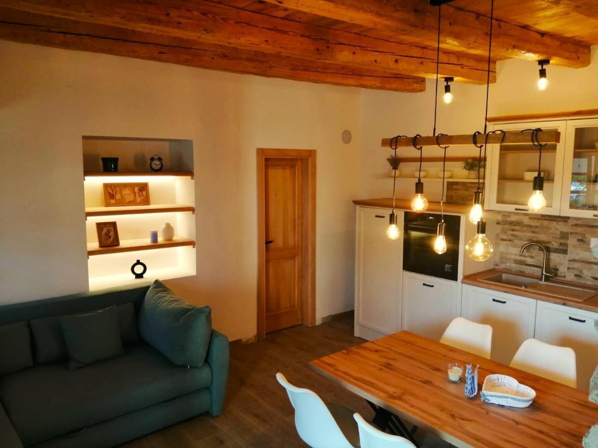 Apartments Dalmatian Stone House 투라니 외부 사진