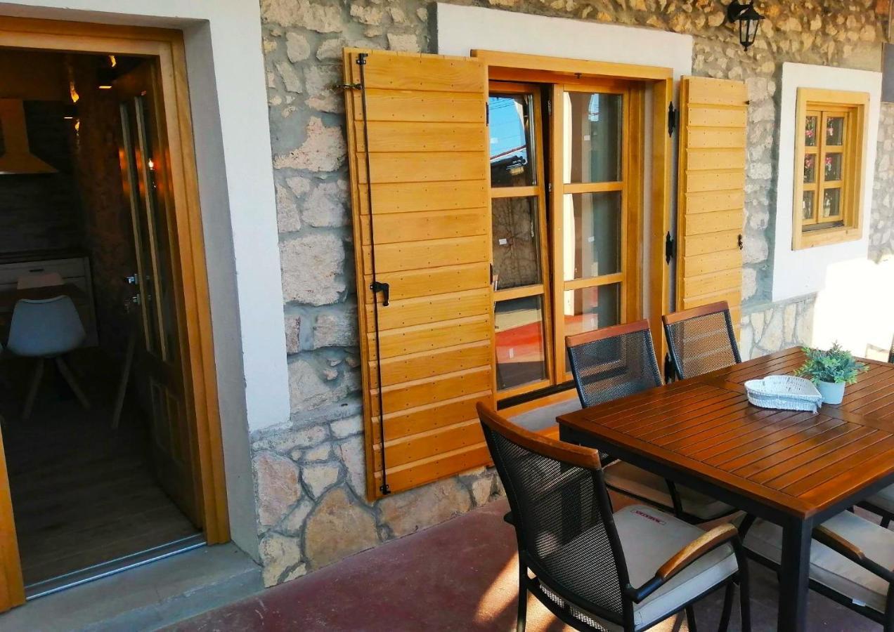 Apartments Dalmatian Stone House 투라니 외부 사진