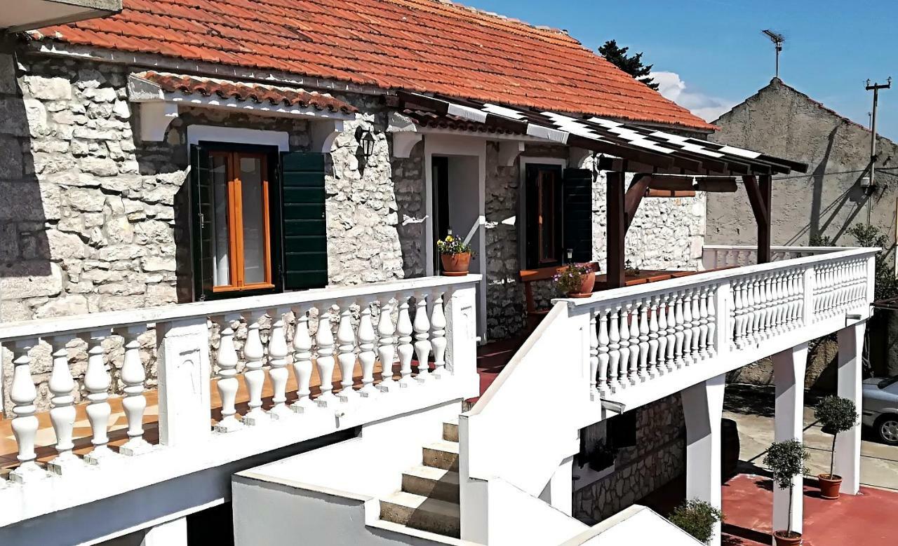 Apartments Dalmatian Stone House 투라니 외부 사진